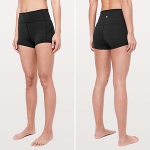 lululemon athletica In Movement Short *Everlux 2.5"